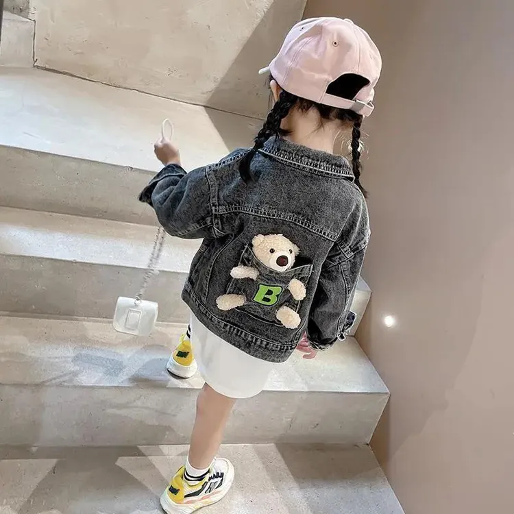 女童牛仔外套2025新款春秋装洋气时髦韩版上衣网红儿童卡通春秋装