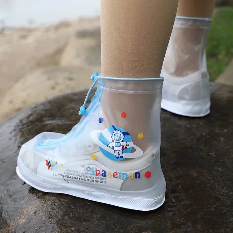 儿童卡通雨鞋套学生小孩防水脚套防沙男女童加厚防滑耐磨拉链鞋套