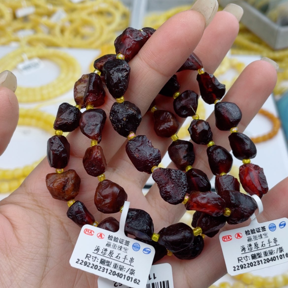 【闪购商品】蜜蜡裸石未镶嵌多样性发其中一个