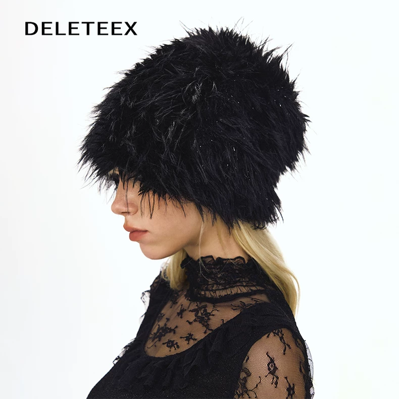 Deleteex名利场系列毛毛拼接高级感设计可调节针织帽