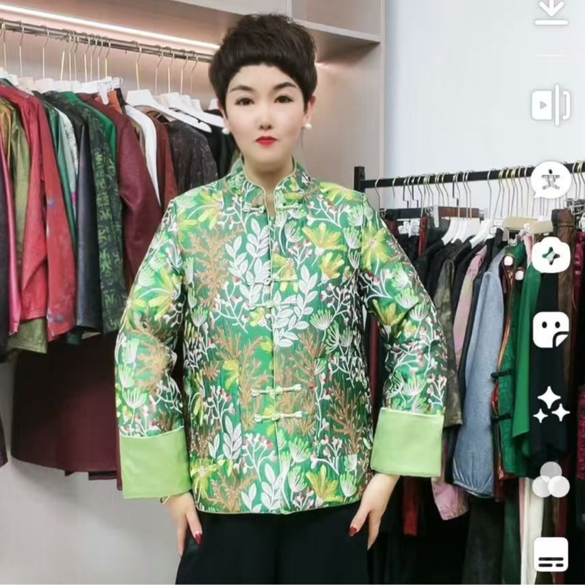 2024002077国风新款织锦缎轻奢时尚复古盘扣秋冬加棉新款外套