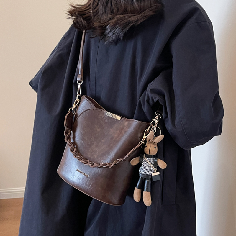 【佐猫】复古单肩斜挎包水桶包