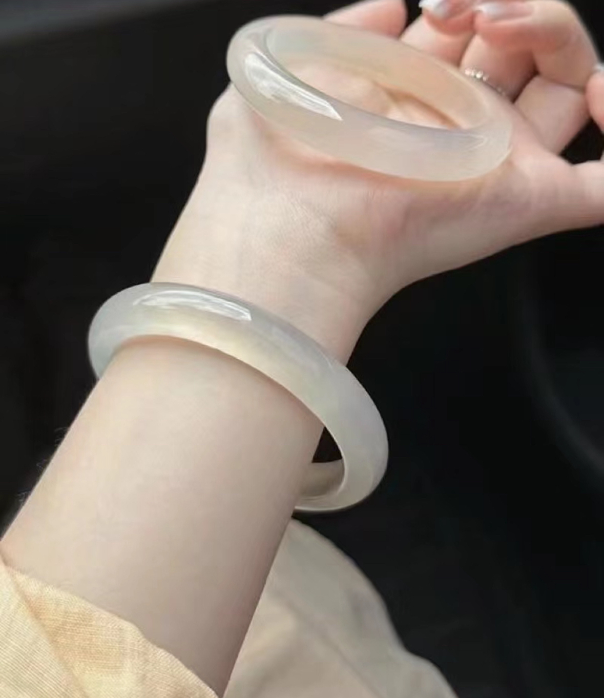 天然玉髓玉镯子冰透