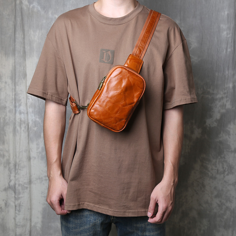 时尚潮流真皮胸包休闲斜挎包头层植鞣牛皮单肩包男女款百搭手机包
