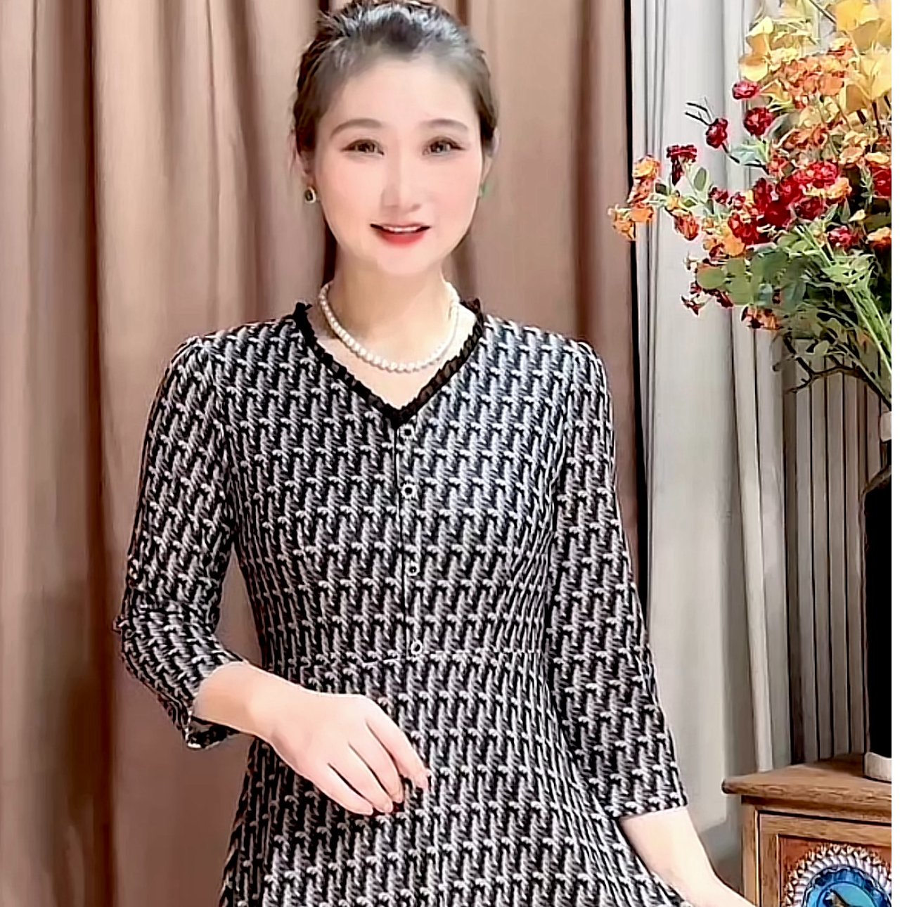 S 8077#秋冬上新收腰显瘦妈妈装连衣裙