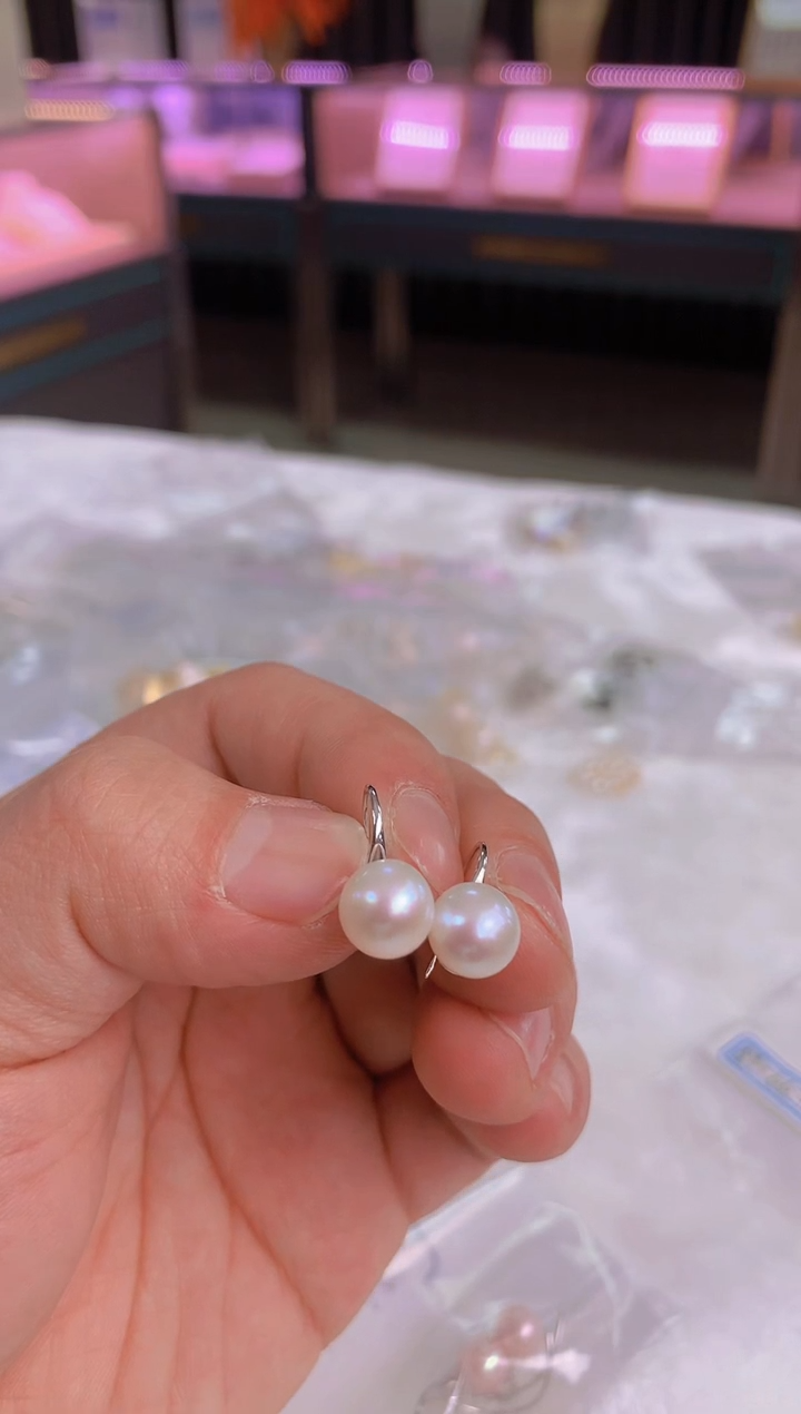 【闪购商品】淡水珍珠耳饰银S925镶嵌高跟鞋耳钩一对