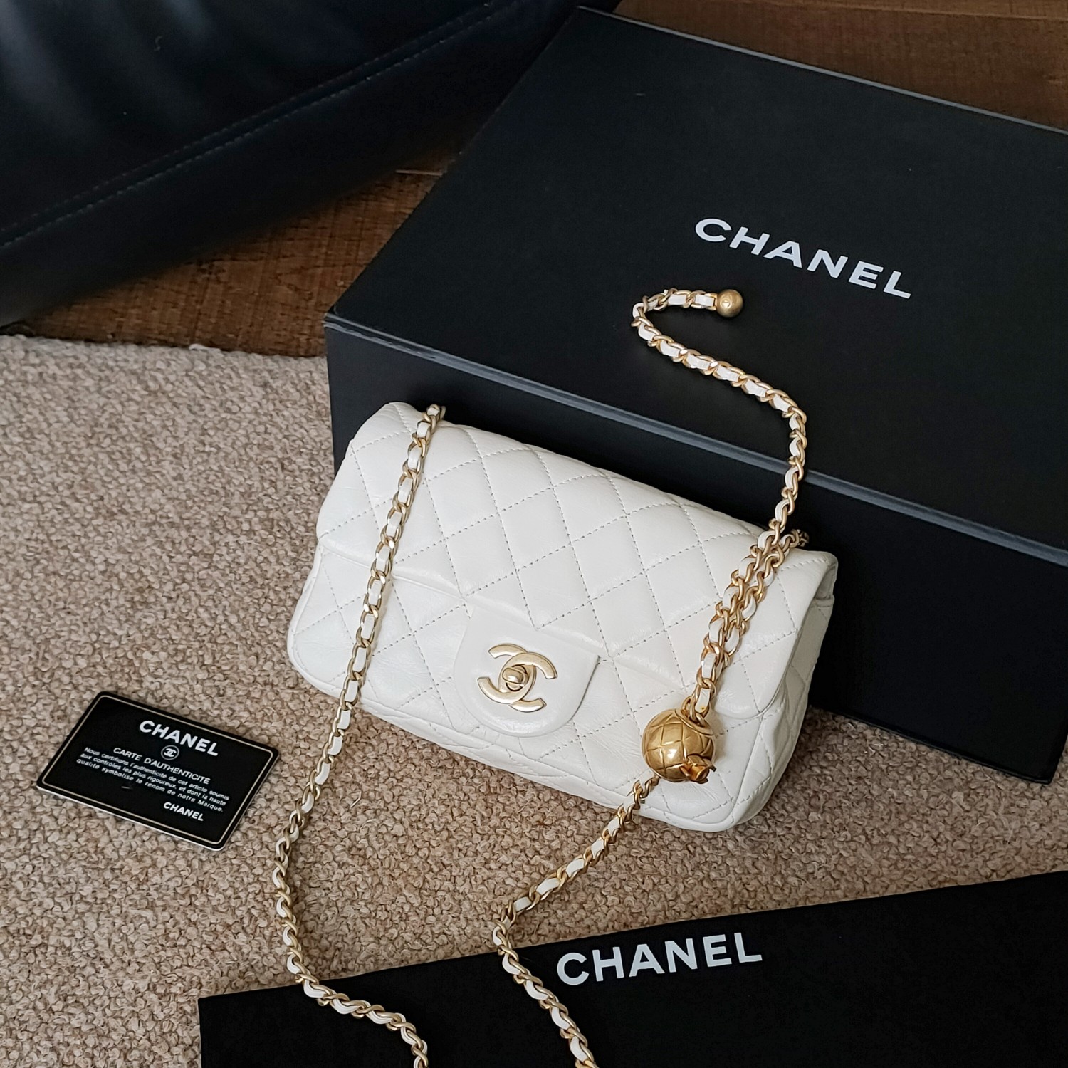 95新 Chanel/香奈儿 Azul-白金羊皮金球CF大mini链条斜挎包 36765