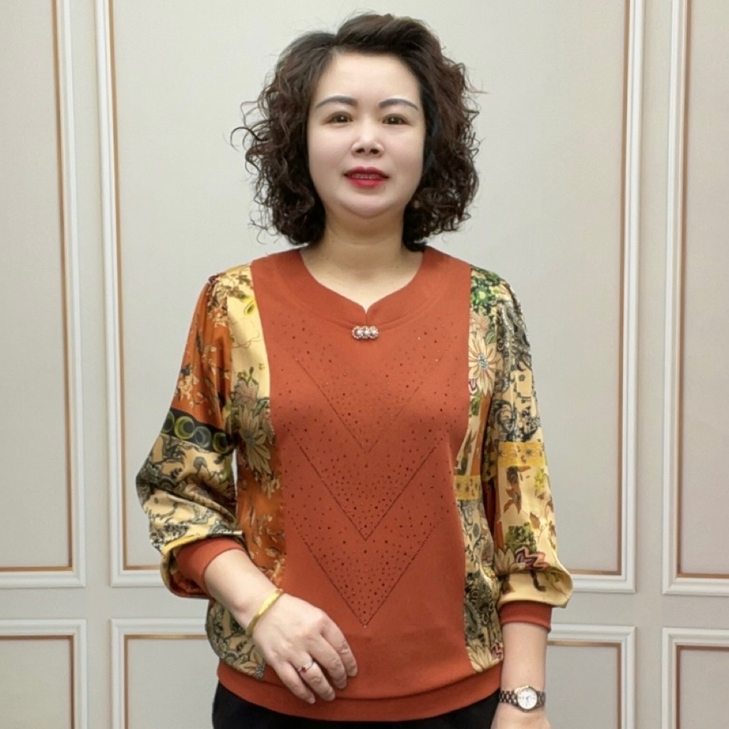 2024秋季时尚气质百搭新款长袖中老年洋气妈妈装休闲宽松打底衫
