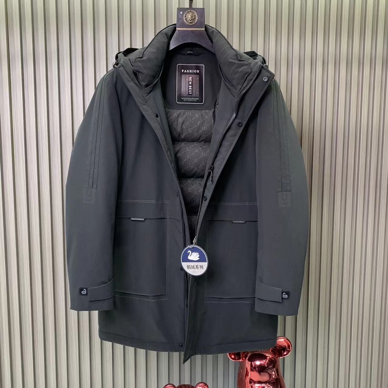 大白鹅绒硬货加厚防寒 保暖轻时尚休闲男装连帽羽绒商务男中长款