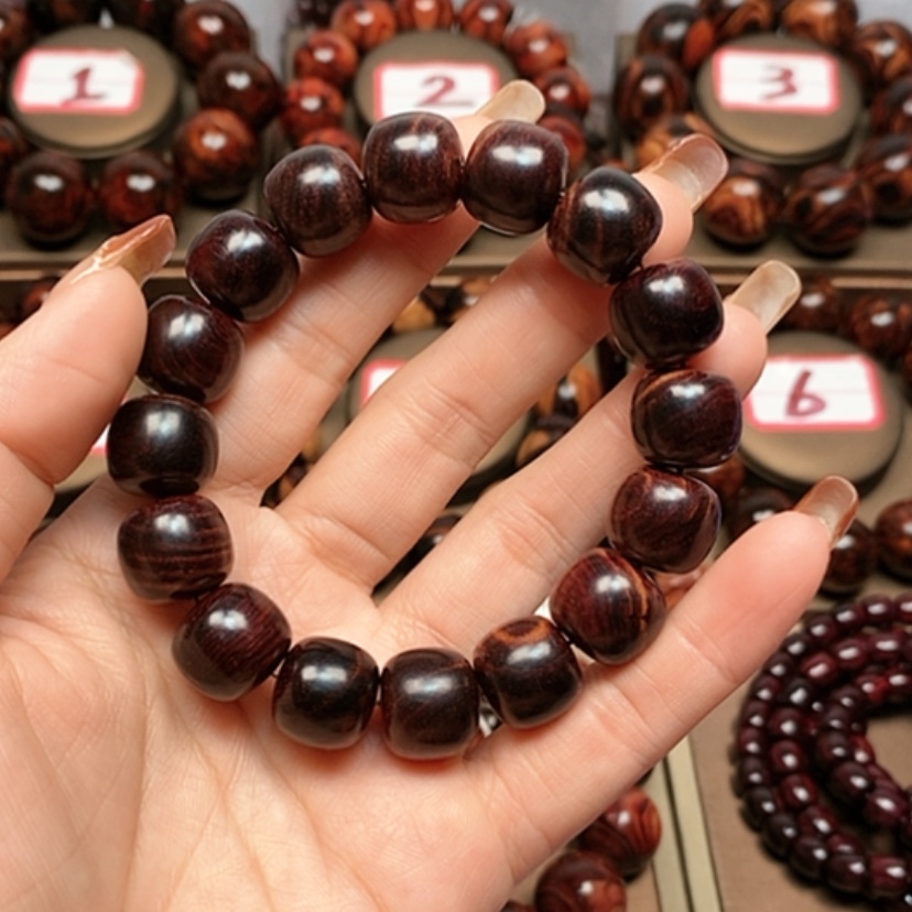 【闪购商品】雕刻木材真**待