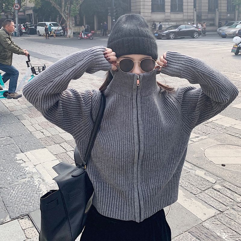 高领毛衣外套女秋冬设计感小众外穿上衣灰色拉链短款针织开衫冬季
