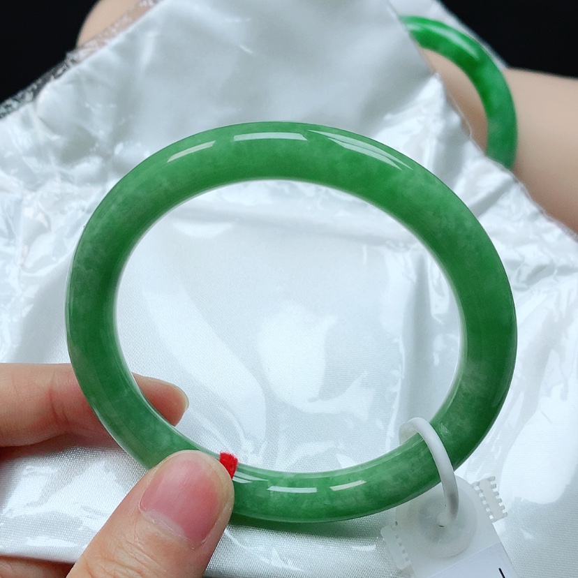 【闪购商品】翡翠手镯未镶嵌