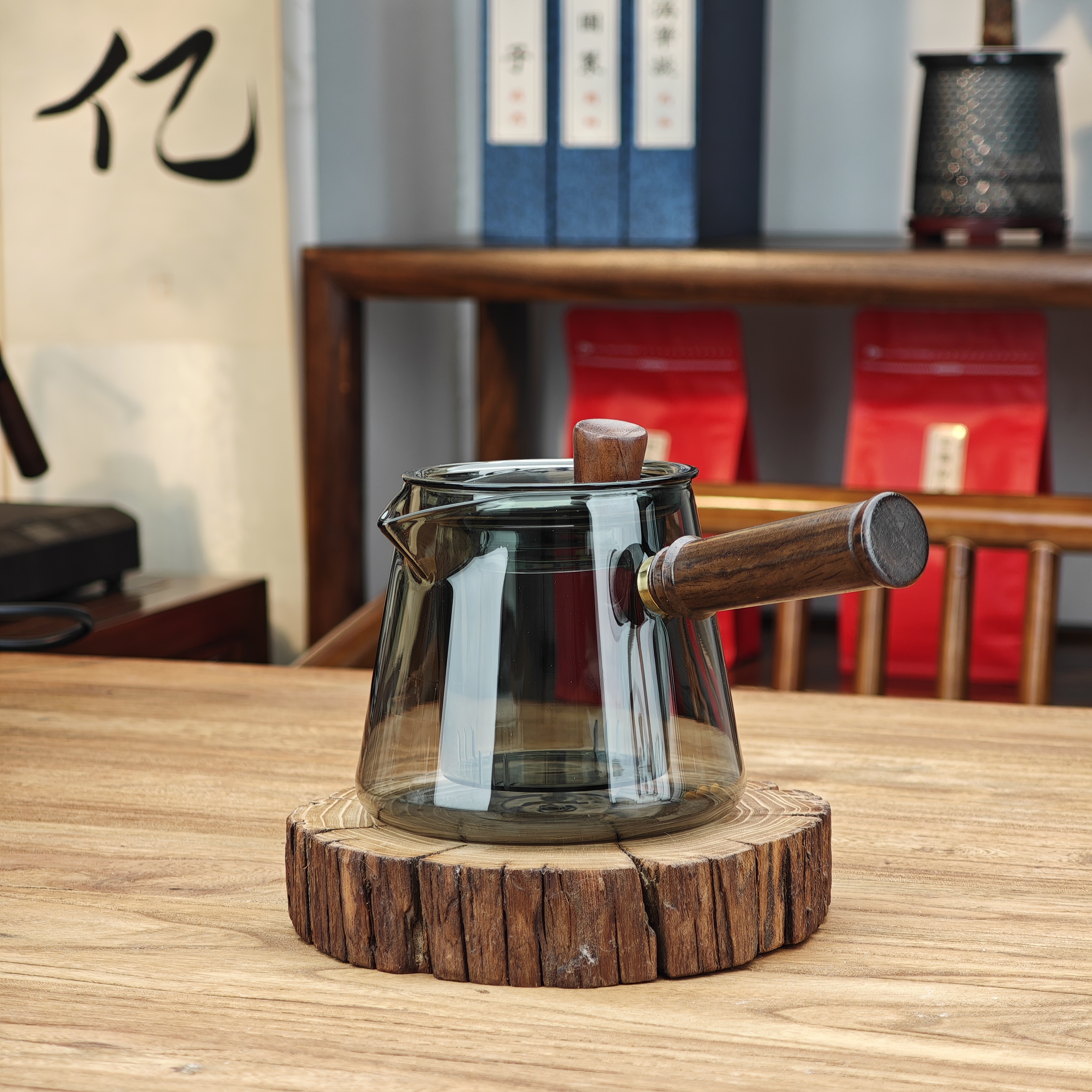 （1工厂首发）烟灰色唐羽侧把壶500毫升高硼硅玻璃加厚耐热煮茶