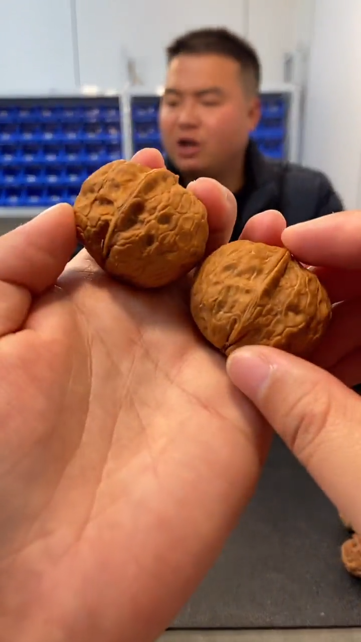 【闪购商品】文玩核桃把件网红蛇皮球38mm(一物一图)