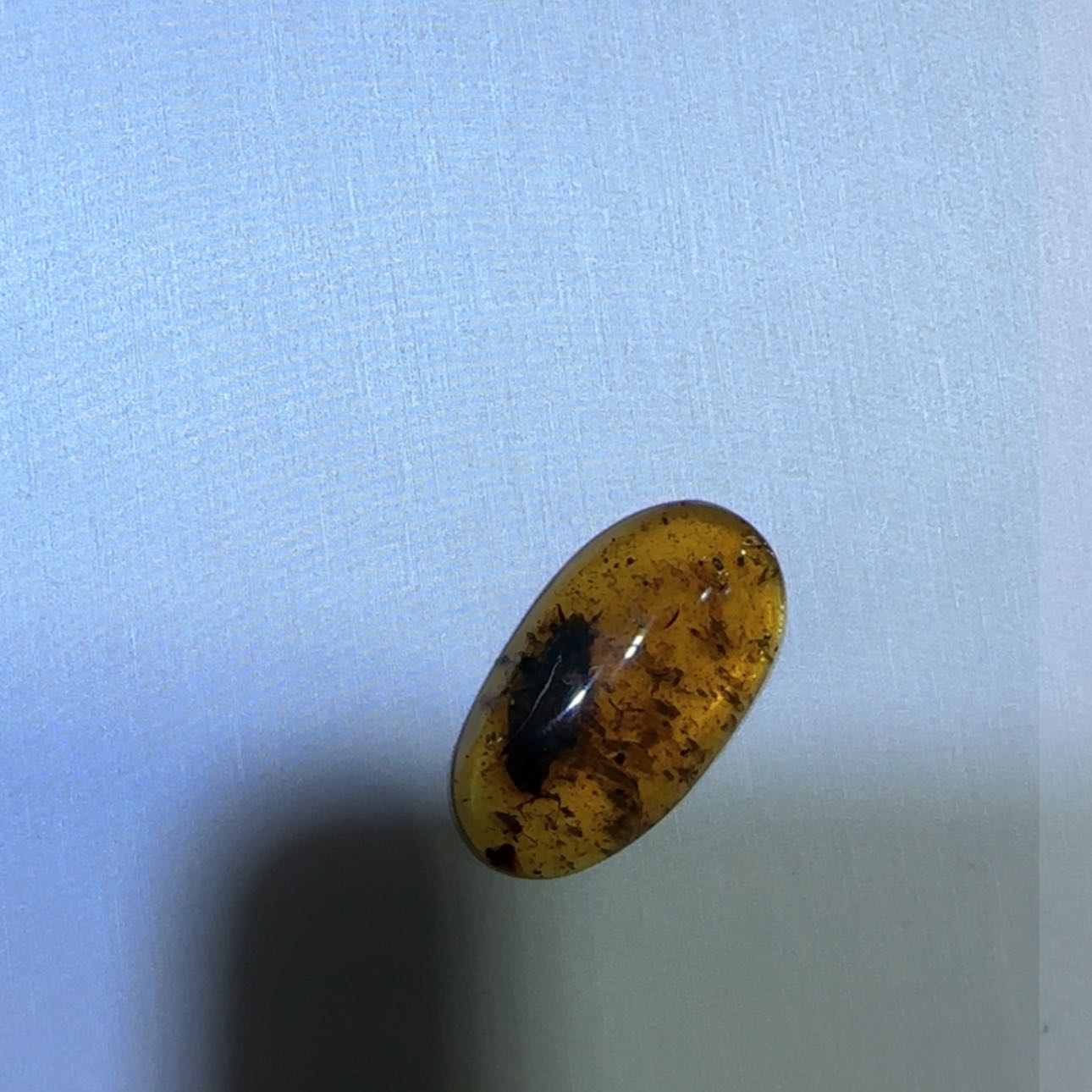 【闪购商品】琥珀裸石未镶嵌虫珀吊坠