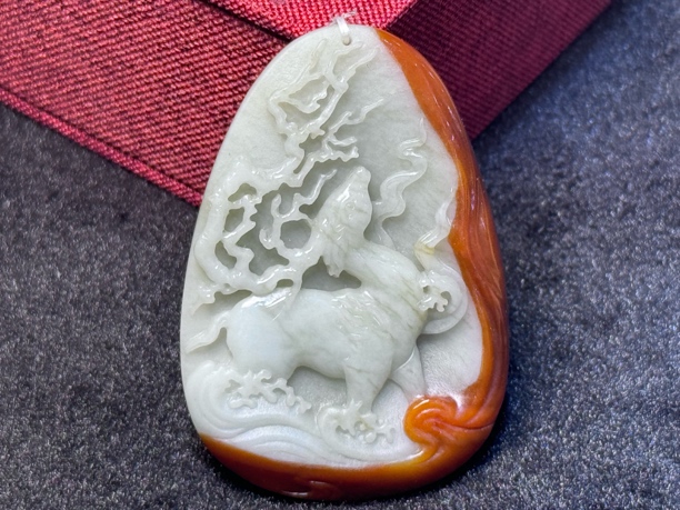 缅甸翡翠小鹿挂件