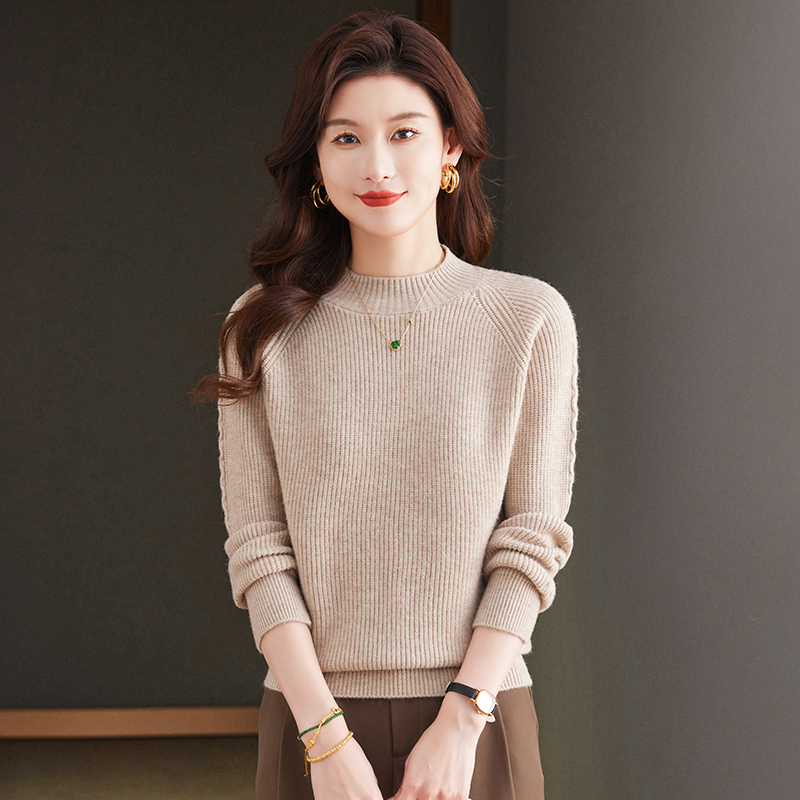 加厚半高领女士毛衣女士冬季内搭2025年新款减龄打底衫小个子上衣