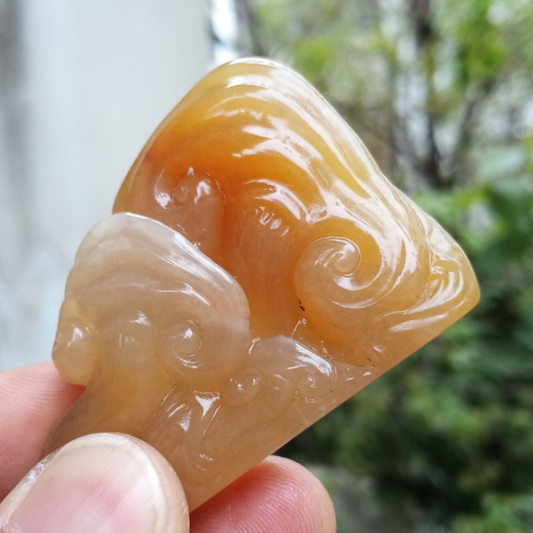 寿山石香港角满丝琪源洞都成坑石灵芝如意章