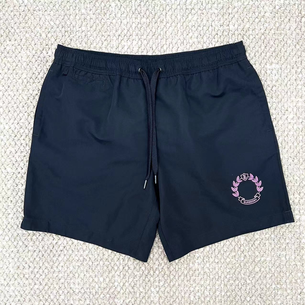 全新未使用 BURBERRY/博柏利 夏季新品logo印花抽绳口袋休闲短裤