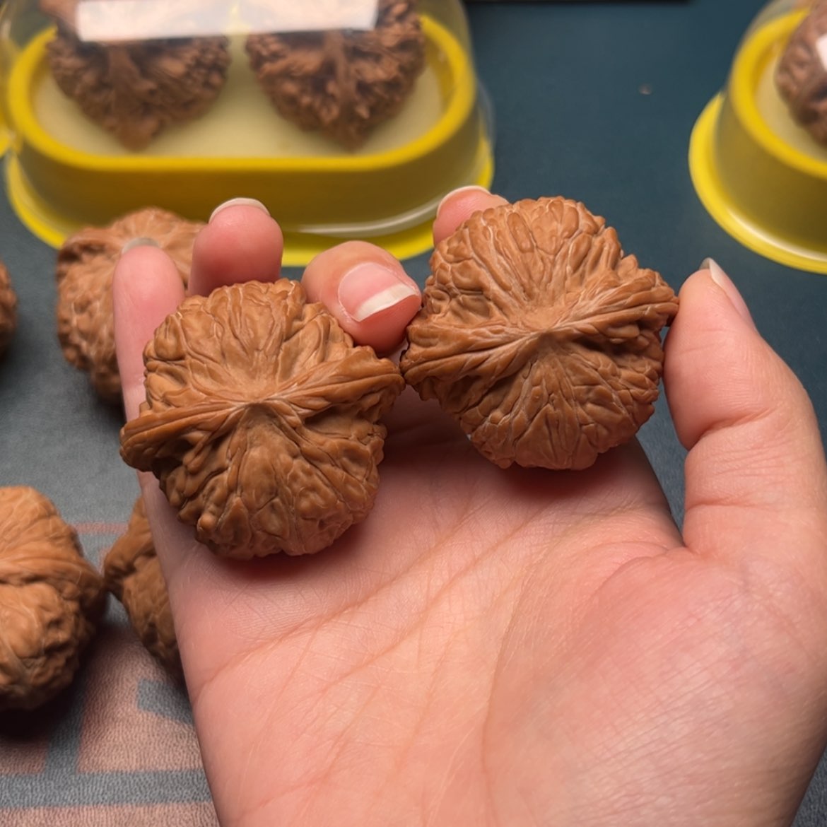 【闪购商品】文玩核桃把件朕***?