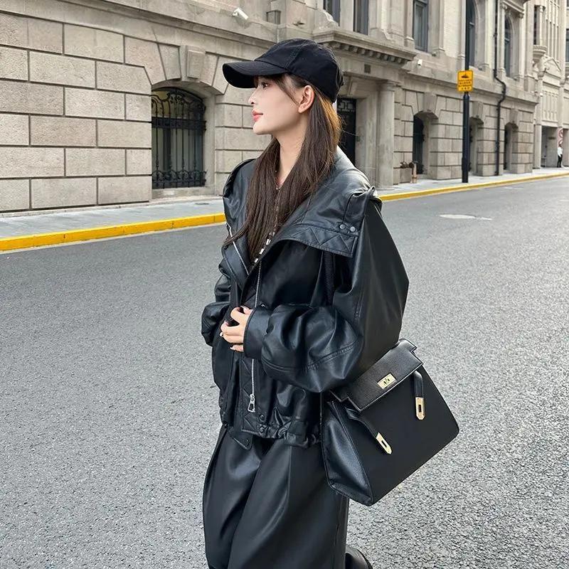 冬季服2023冬季美拉德休闲运动蛋白皮连帽羽绒服薄款机车短羽绒服
