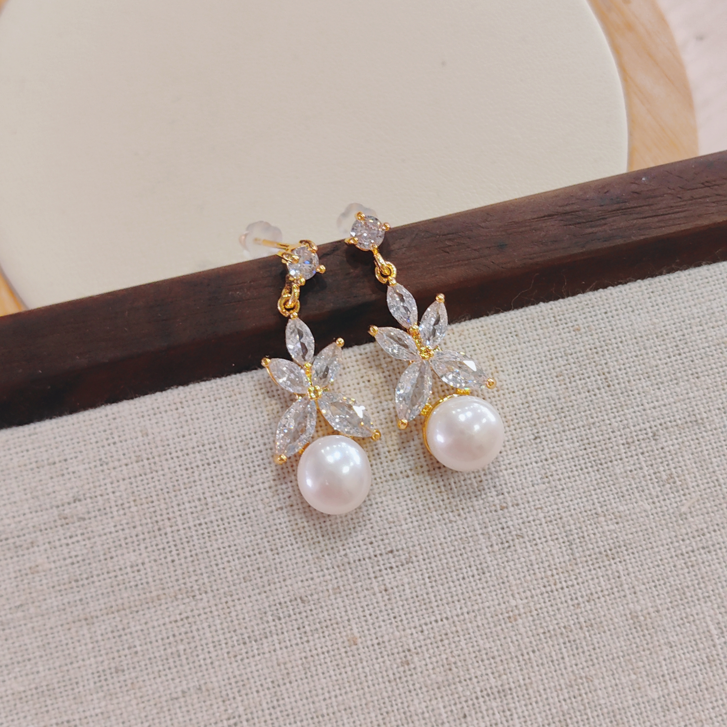 珍珠【Z144】百搭小众简约气质精致时尚银针耳环