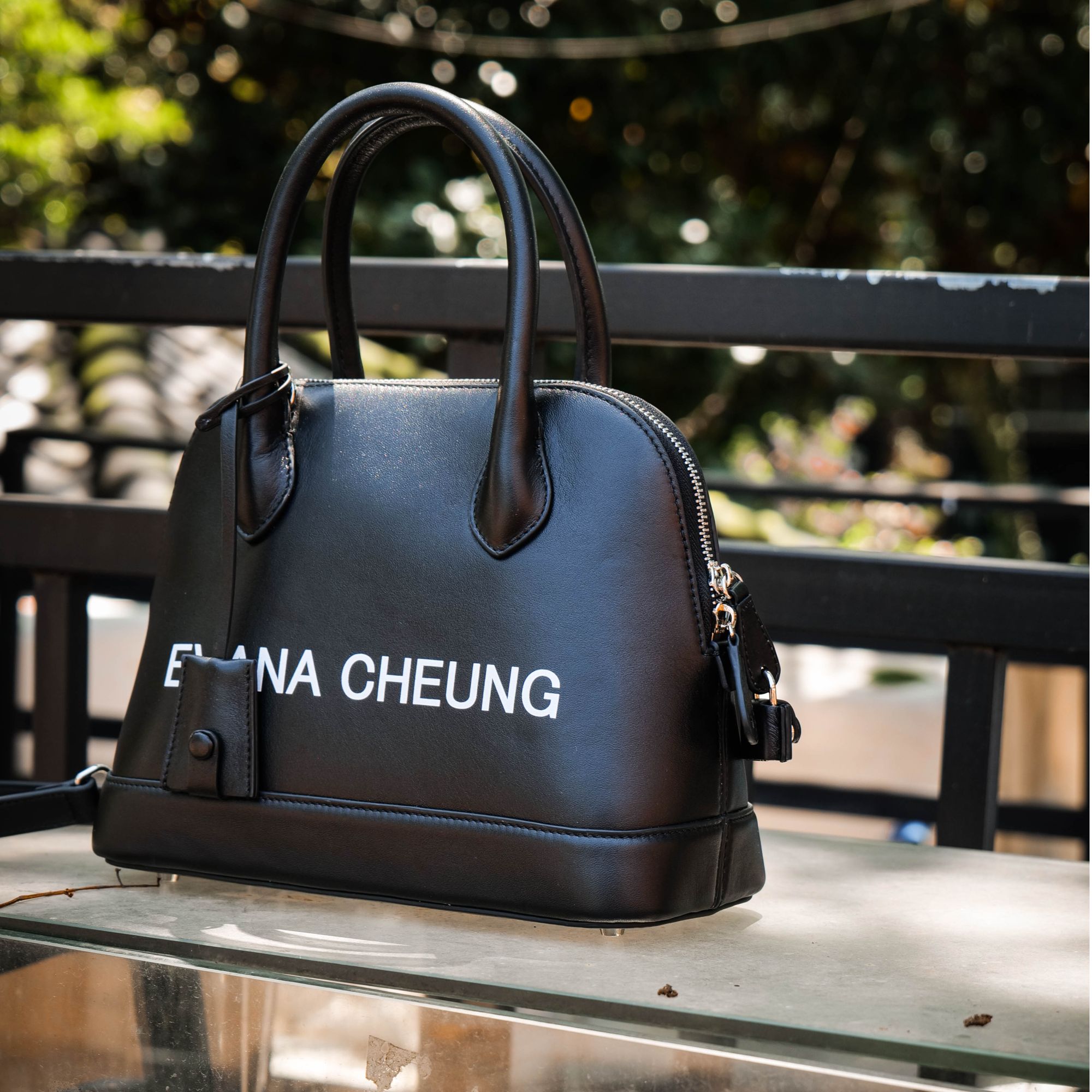 澳洲设计师品牌EvanaCheung经典LOGO系列牛皮贝壳包