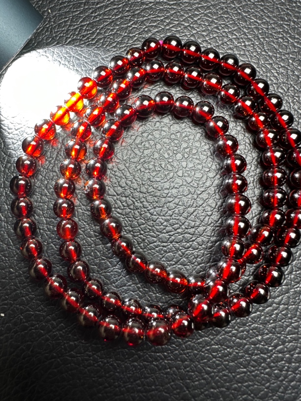 9a巴西酒红石榴石5.5mm三圈天花板