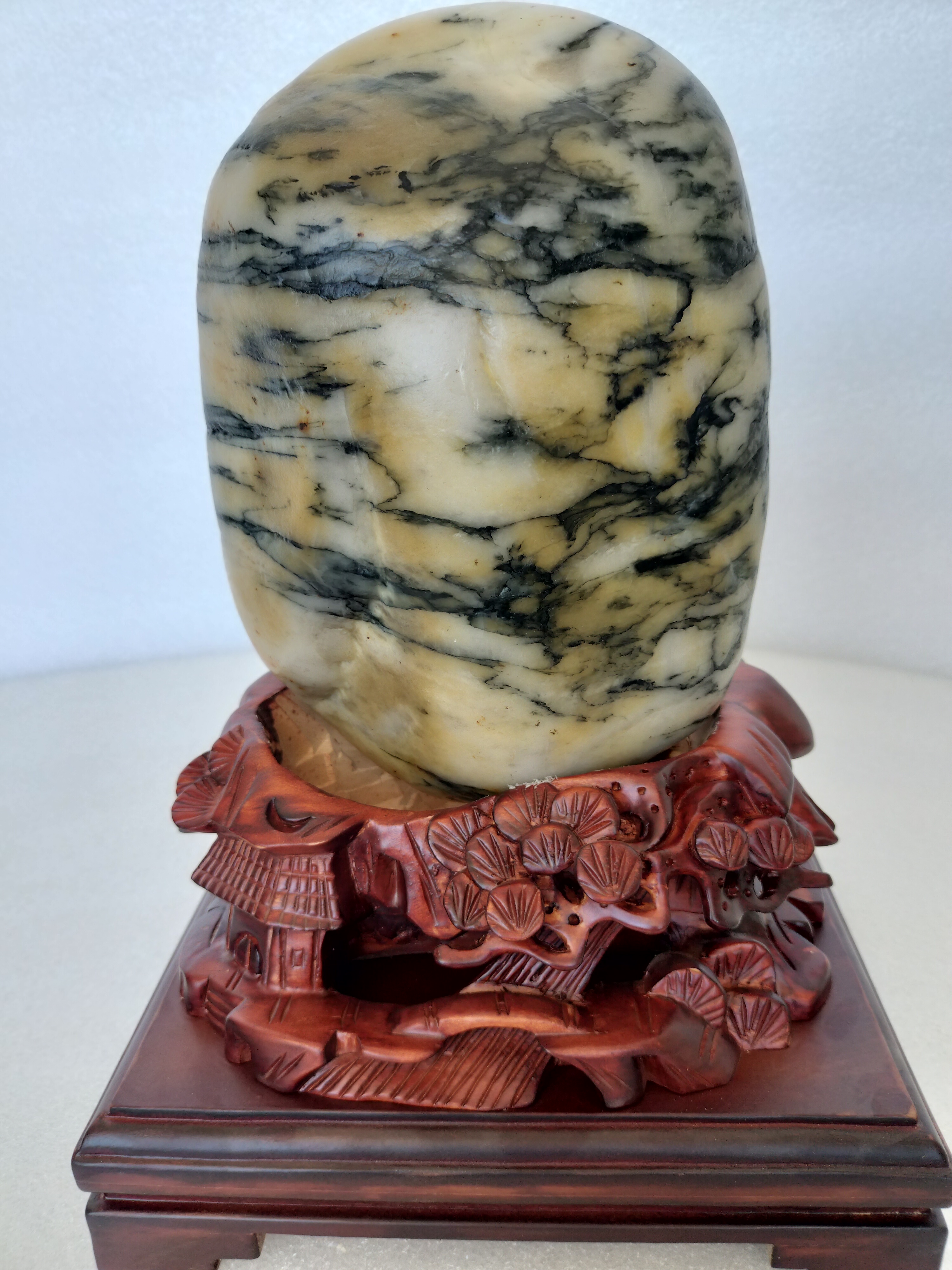 新疆金丝玉天然原石摆件，天然原石国画摆件