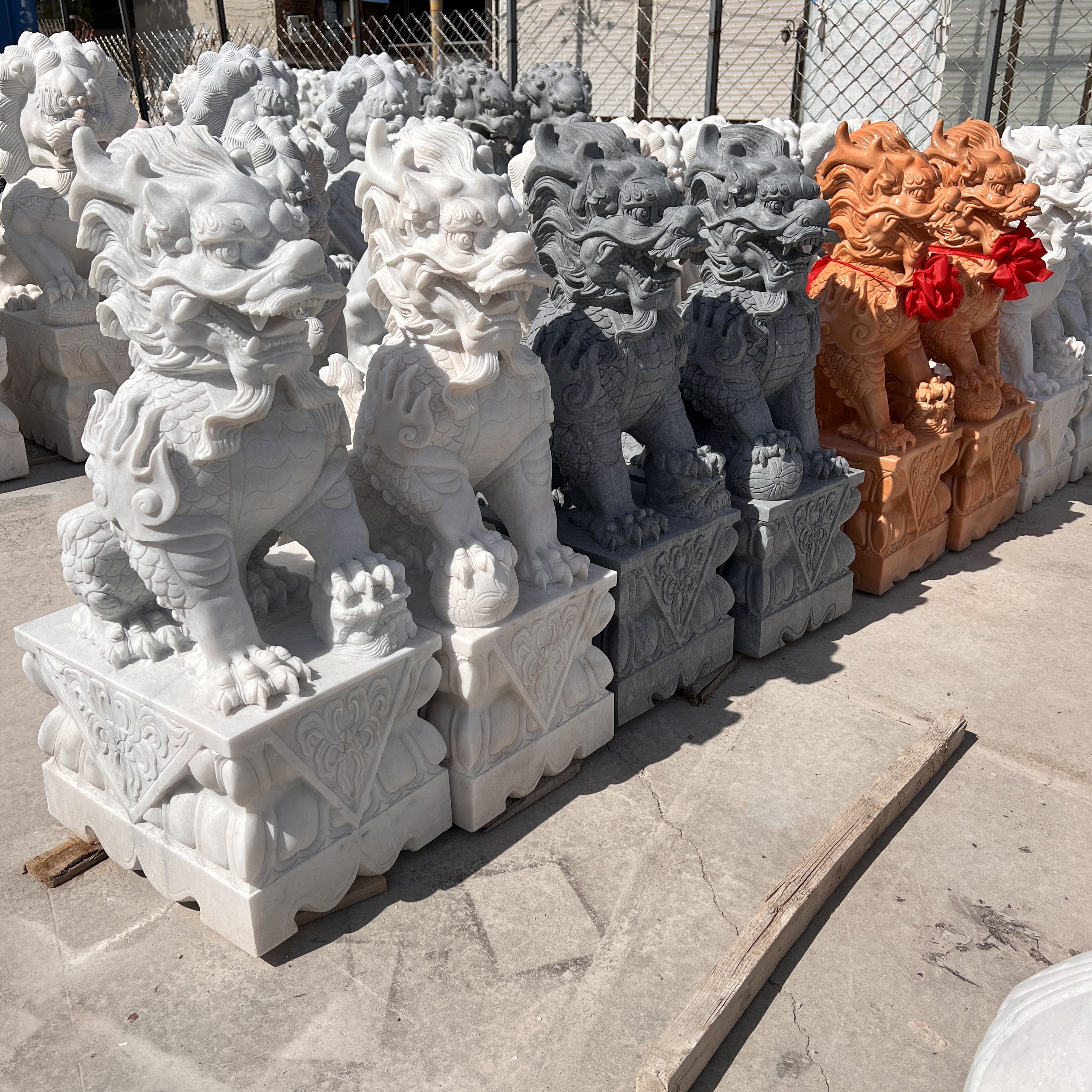 石雕龙爪麒麟天然汉白玉家居户外庭院门口瑞兽雕塑摆件