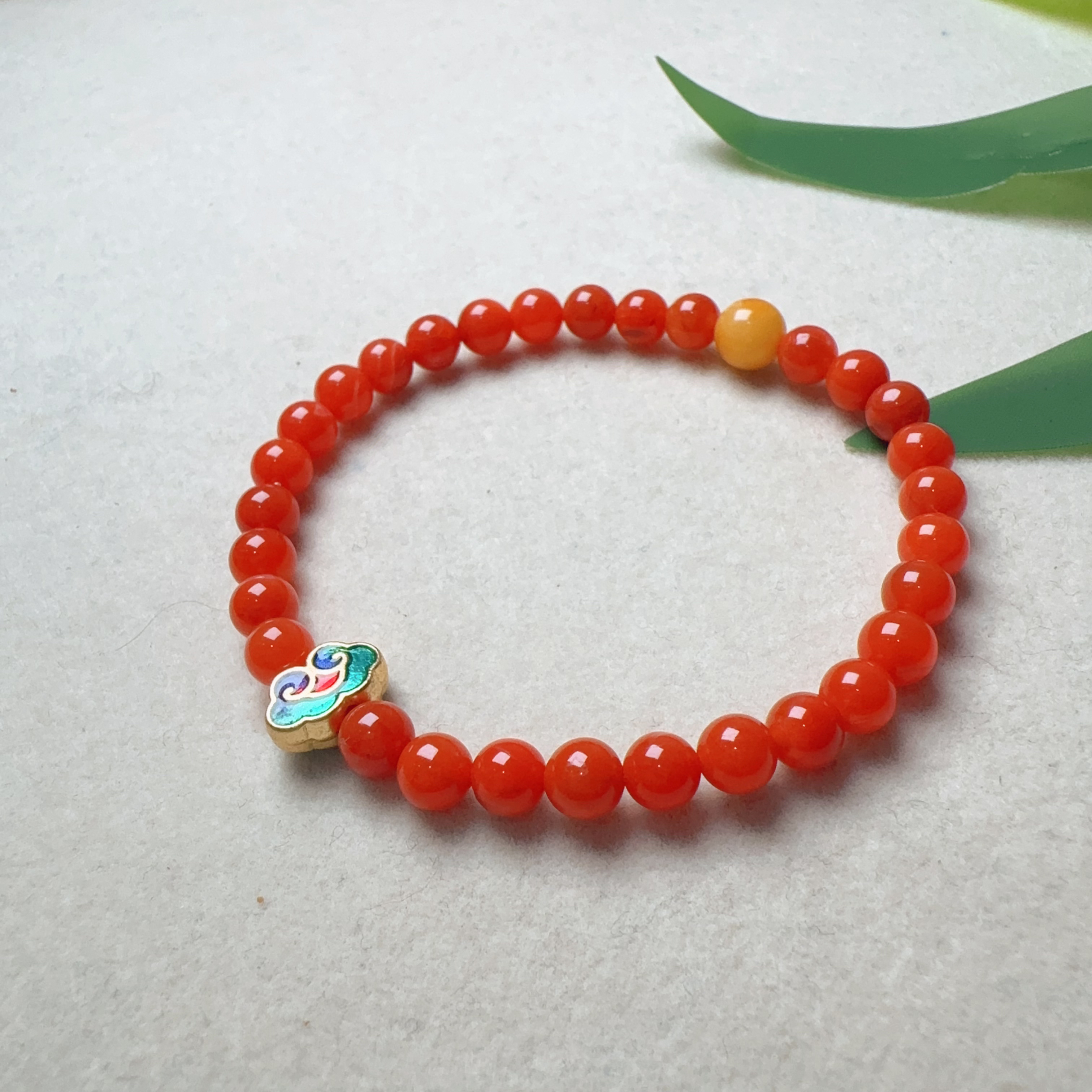 天然原矿南红手串