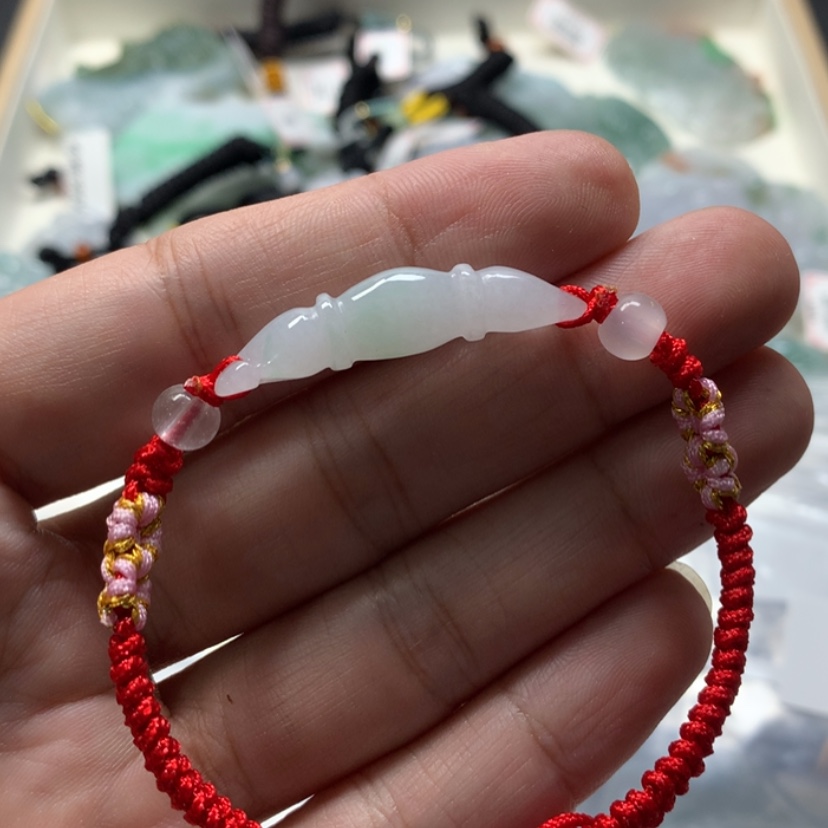 【闪购商品】翡翠颈饰未镶嵌