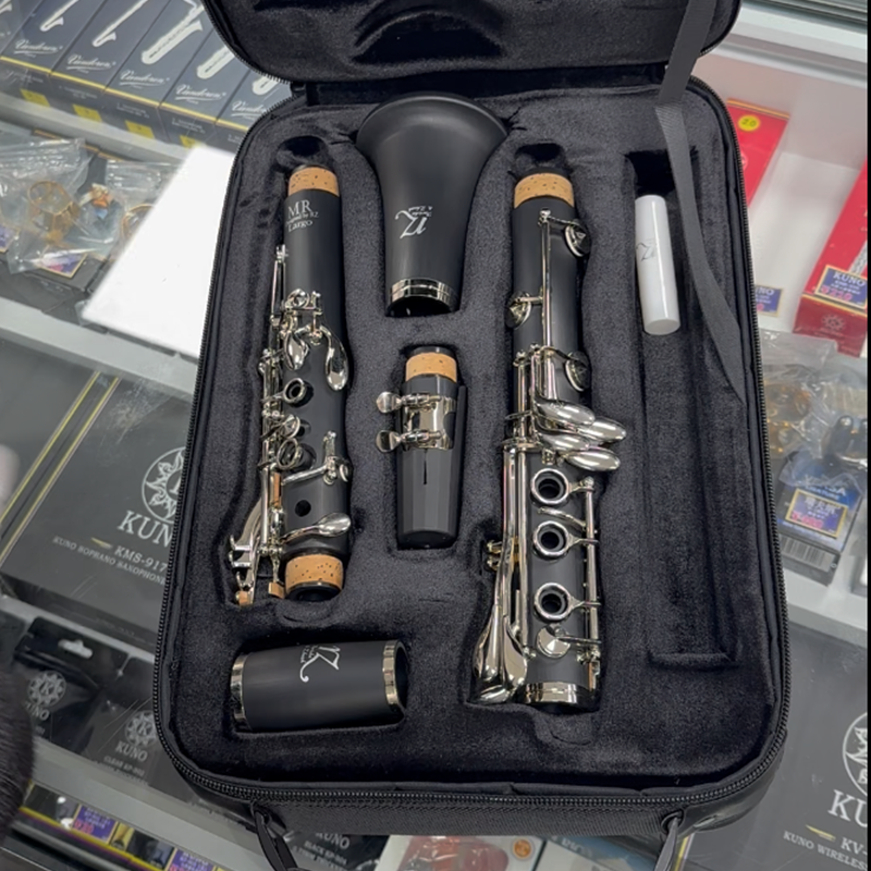2661产品2000元（42）降B调单簧管