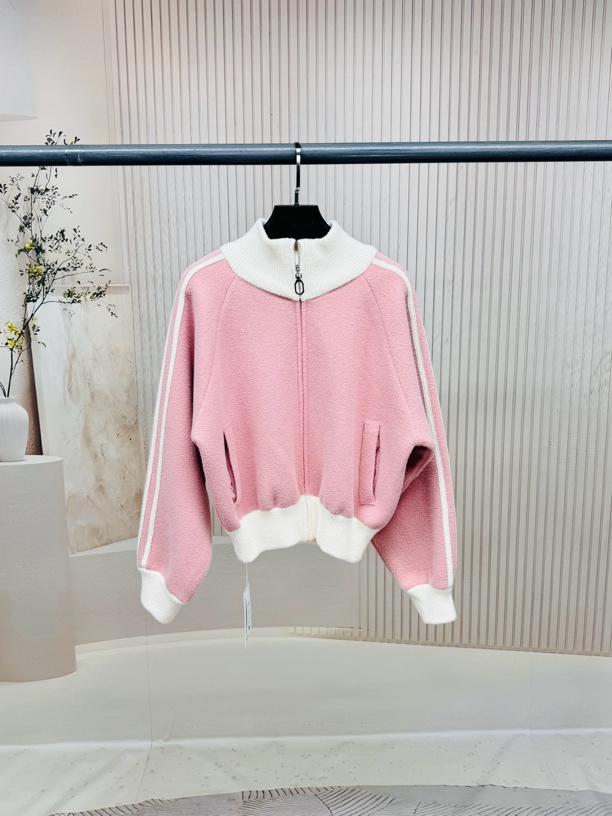 1-100南油V6高端孤品清货女士休闲外套默认微瑕