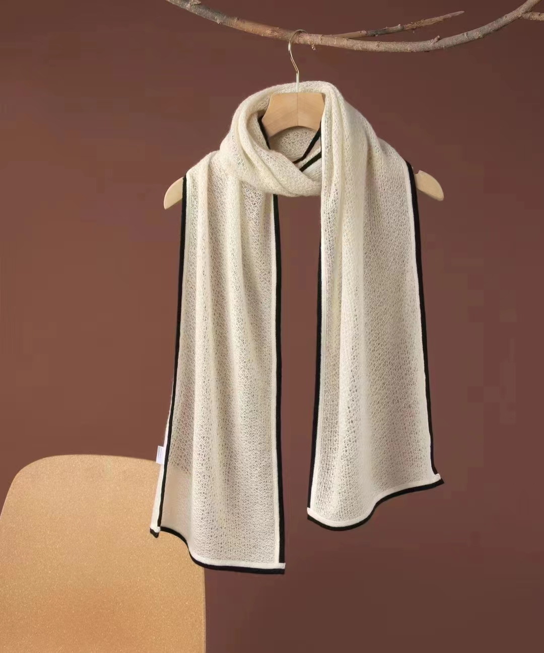 绒绮韵鄂尔多斯市原产地山羊绒蜂窝针精包边小香风围巾