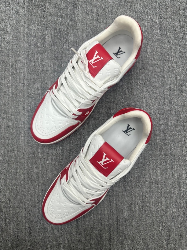 全新未使用 LouisVuitton/路易威登 44 lv trainer 白红板鞋全新