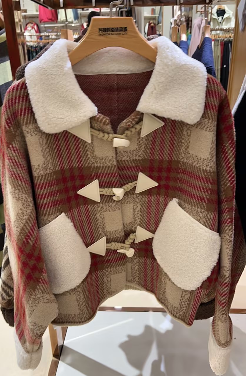 【绵阳兴隆休闲城】c52312女士时尚外套