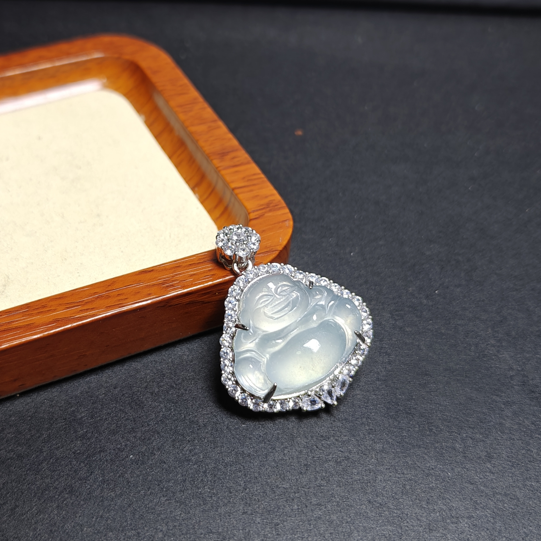 [停业清货]冰底荔枝冻佛公吊坠-赠链-225