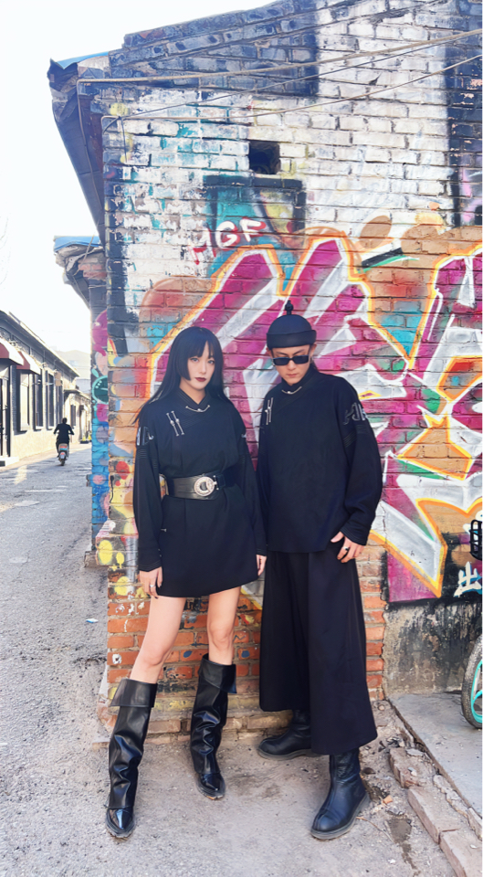 时尚情侣蒙古袍麂皮绒黑色