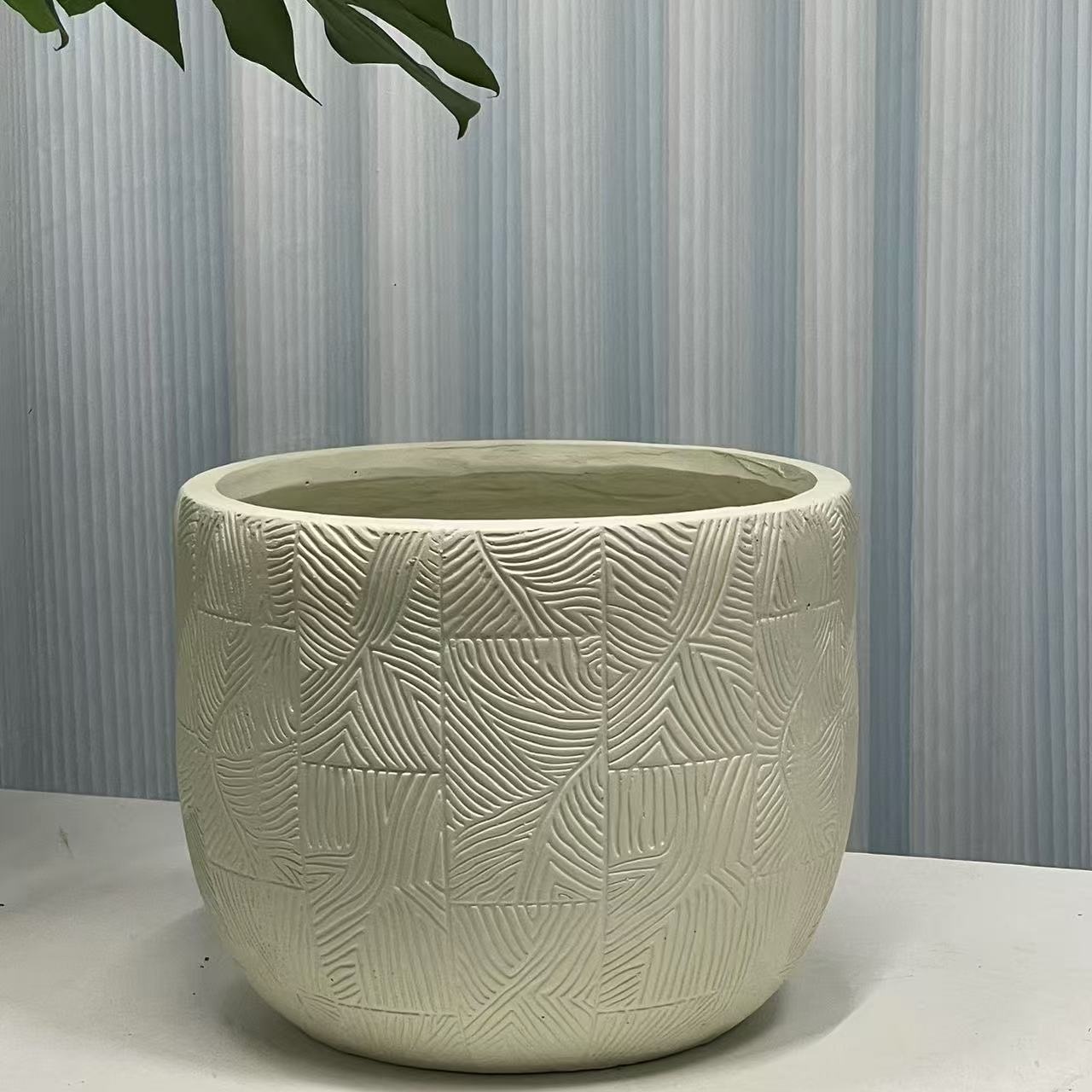 美家复古砂碗镁泥花盆黑金刚鸭脚木高山榕欧式简约轻奢风办公室