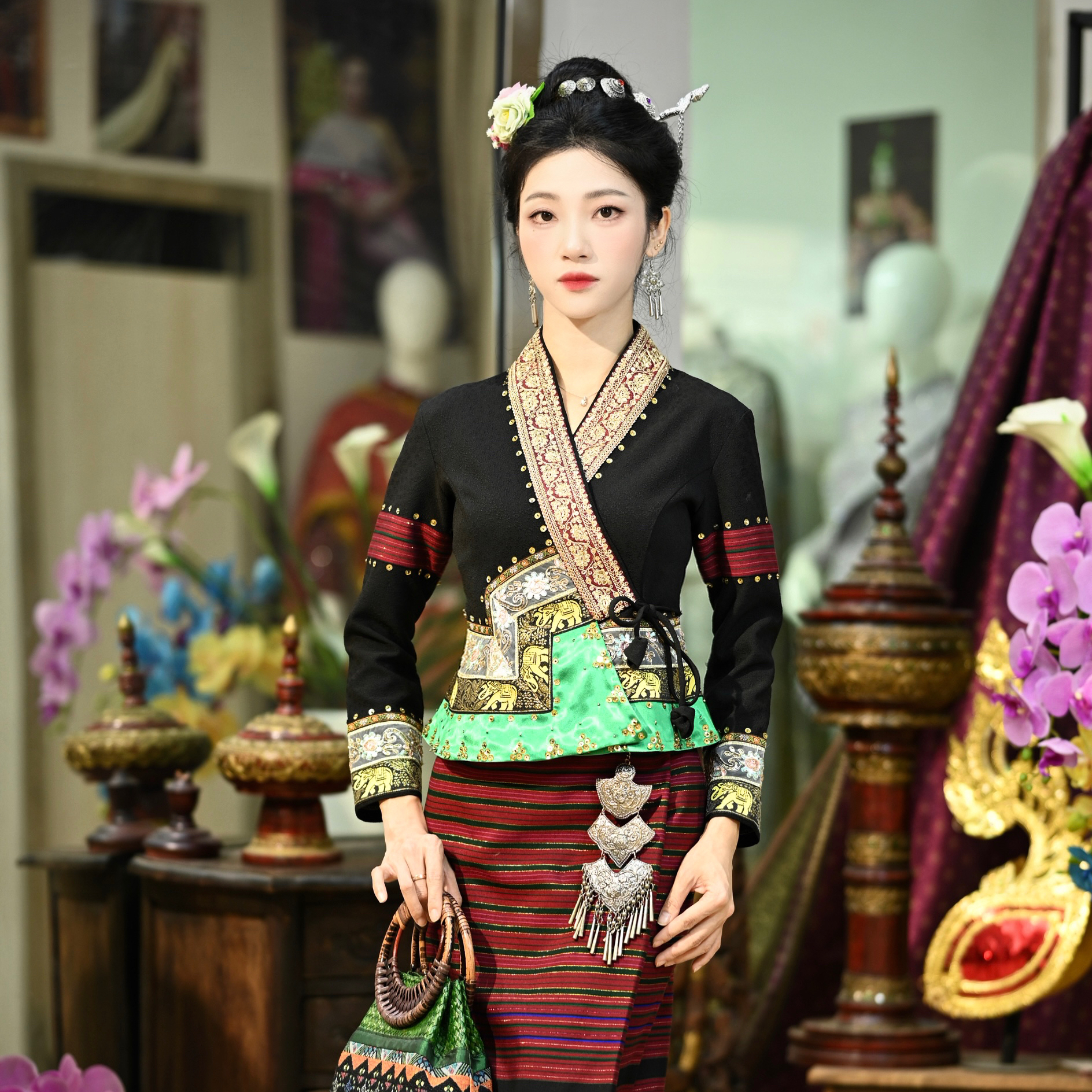 隋金金云南少数民族服饰西双版纳傣族服饰民族风服饰女装今年新款