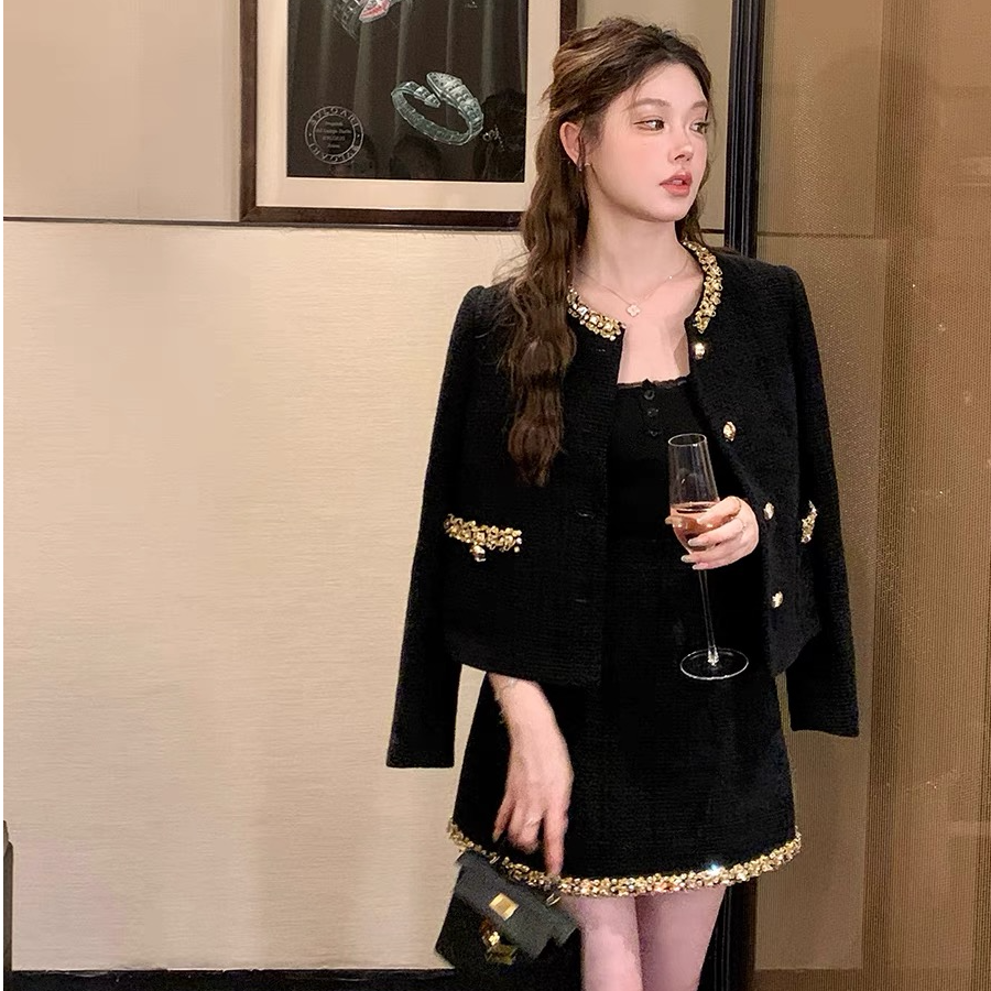 小香风富家千金2024秋季新款高级感钉钻短外套轻奢名媛上衣女