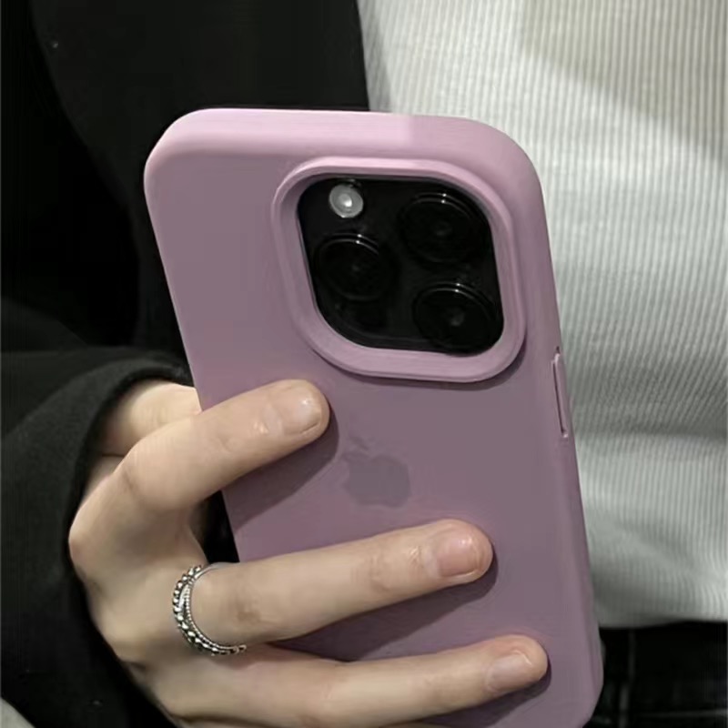 黑加仑苹果15防摔手机壳13/12液态硅胶iPhone14promax女款简约11X