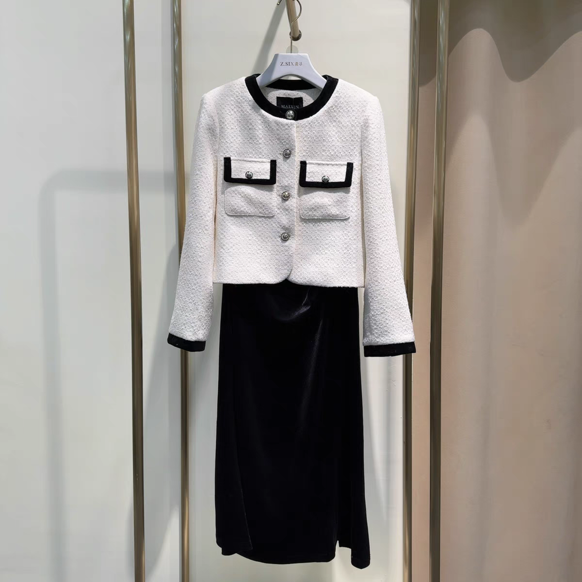 麦寻女装TZQYQ007秋冬新款小香风上衣丝绒连衣裙套装时尚两件套女