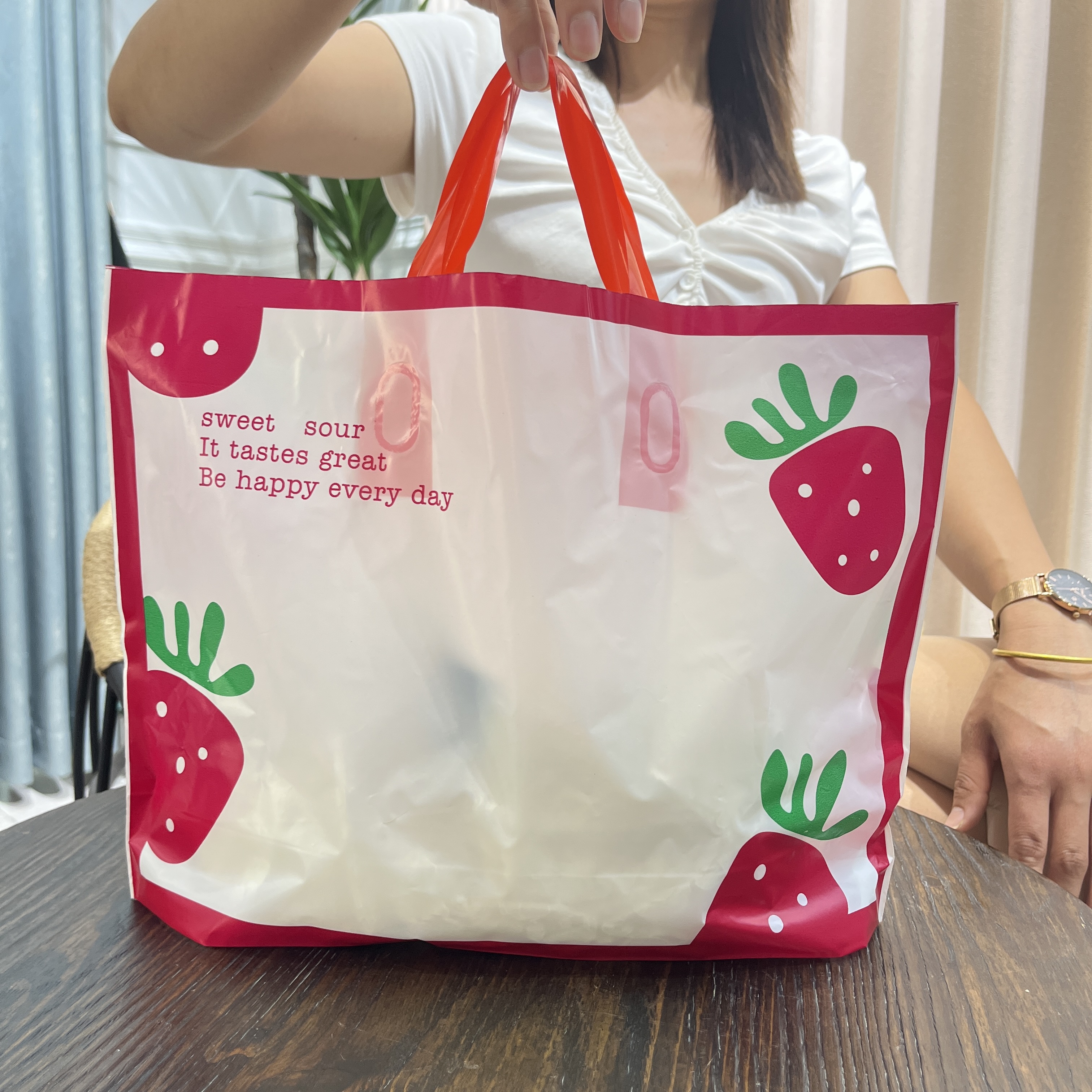 塑料包装袋服装袋女装卡通童装袋男装礼品袋购物袋手提袋定制草莓