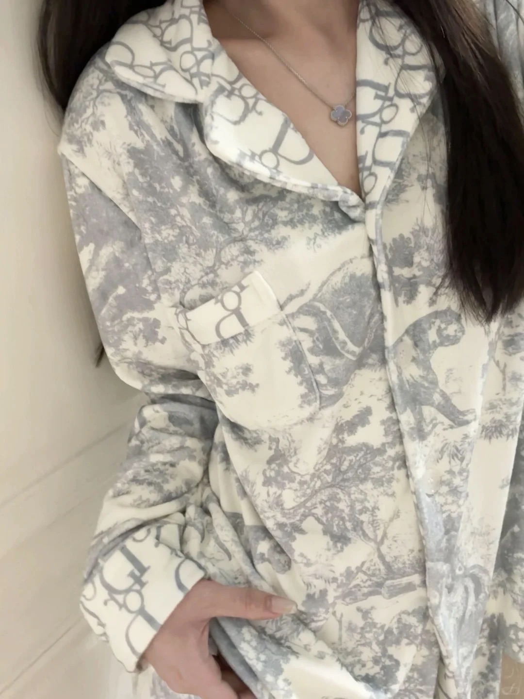 少女简约轻奢风水墨画高级感扎染德绒睡衣女秋冬季长袖长裤家居服