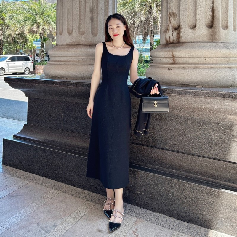 GIRDEAR/哥弟吊带大方收腰显瘦衣服黑色a字洋气连衣裙1500474