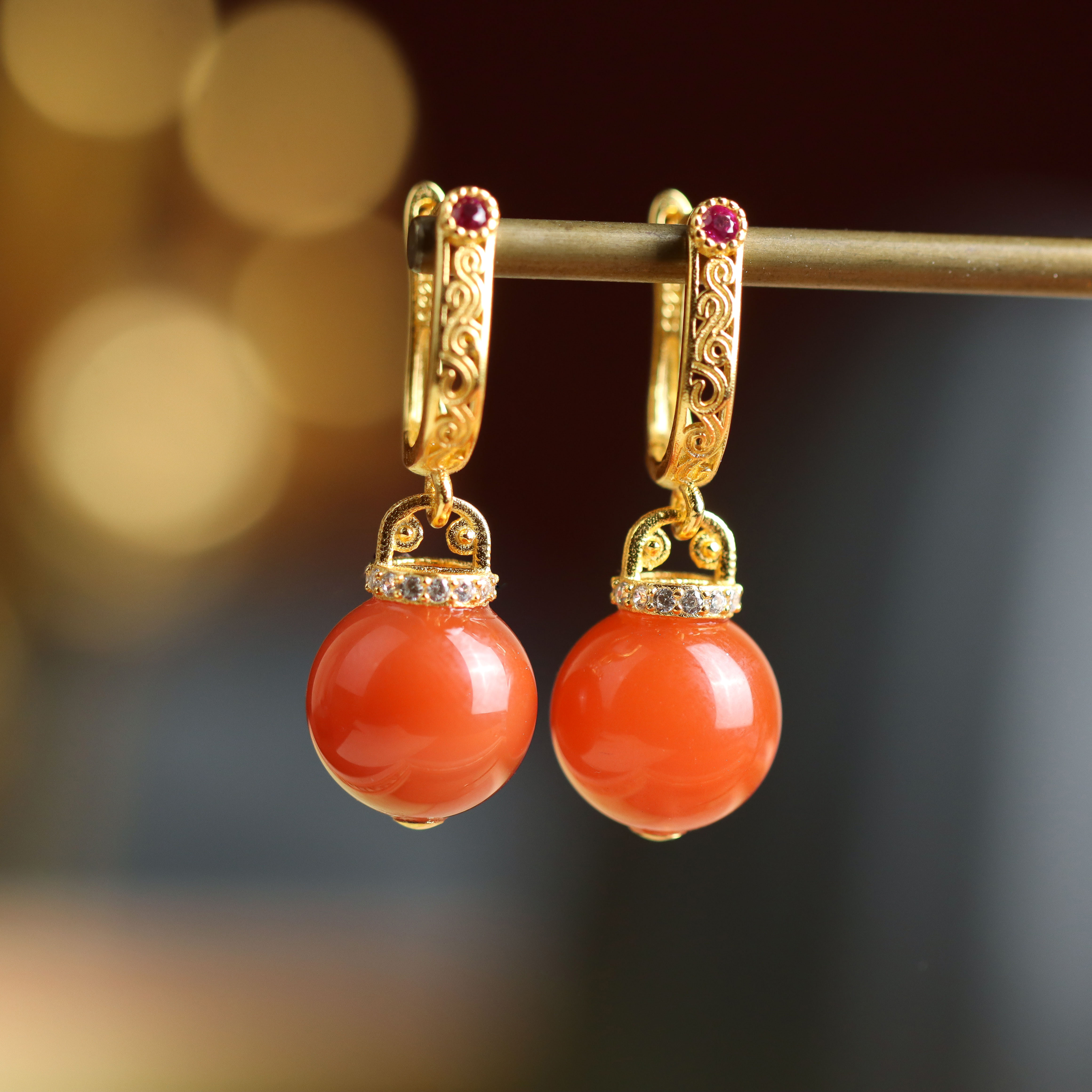 S925银镀金镶嵌南红玛瑙圆珠手工DIY精致送礼女款耳扣