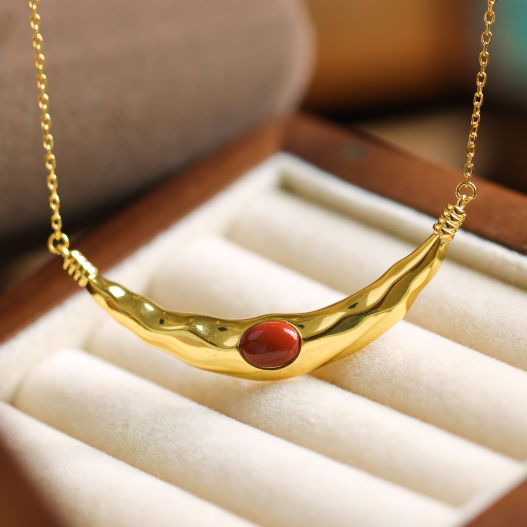 S925银镀金镶嵌玛瑙弯月国潮国风气质个性女款吊坠项链