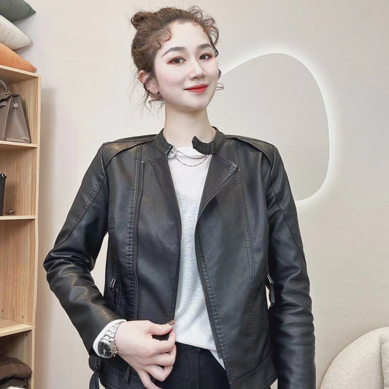 〖机车女神〗加棉圆领时尚休闲百搭磨砂韩版通勤显瘦皮衣外套女款